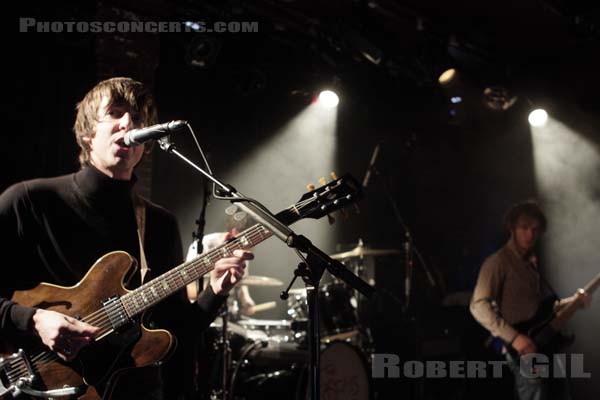 THE RASCALS - 2008-12-01 - PARIS - La Maroquinerie - Miles Kane